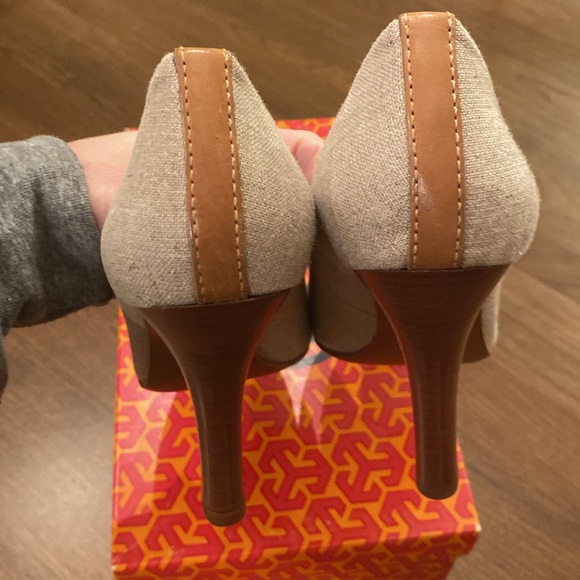 Tory Burch Sylvia pump - Picture 4 of 6